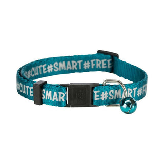 Halsbånd med teksten #free #smart #cute i fargen blå